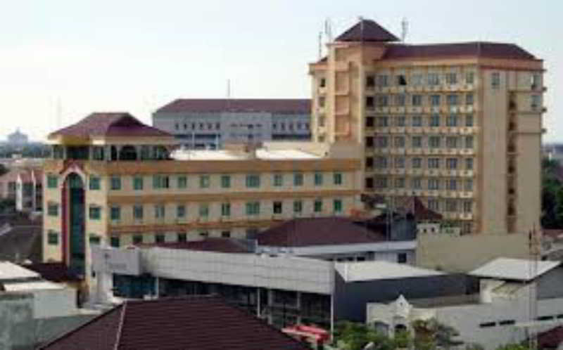 Pandanaran Hotel Semarang Exterior foto